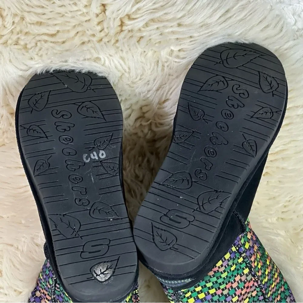 Skechers Black and Multicolor Woven Winter Boots